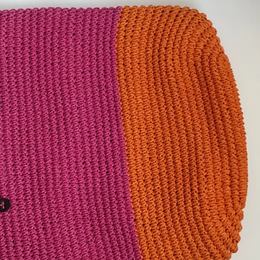 Gap pink‎ and orange crocheted bag
